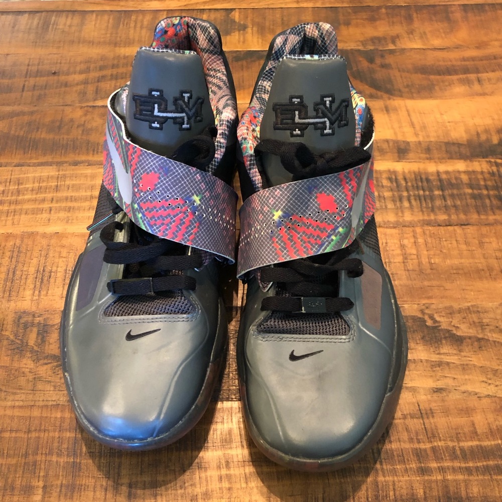 Nike KD size 10.5 Mens